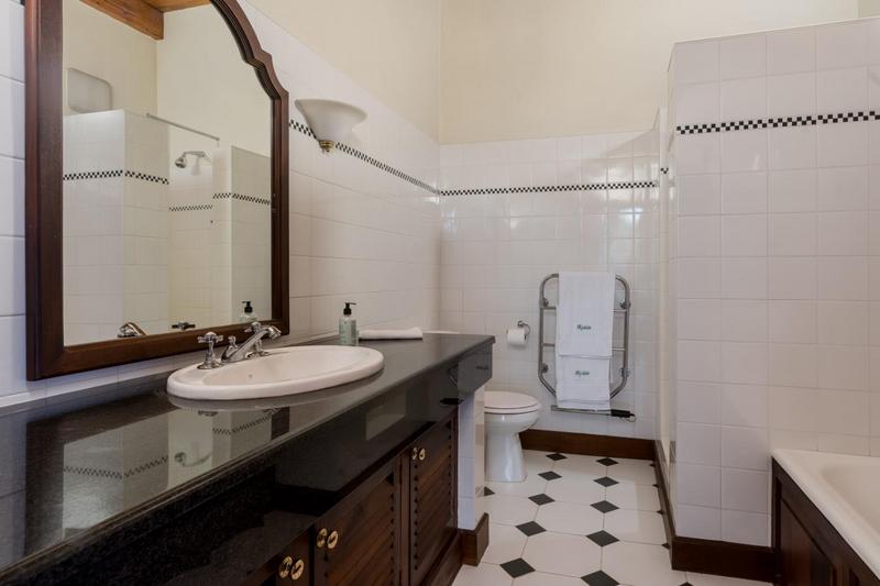 7 Bedroom Property for Sale in Wellington Open Space Western Cape